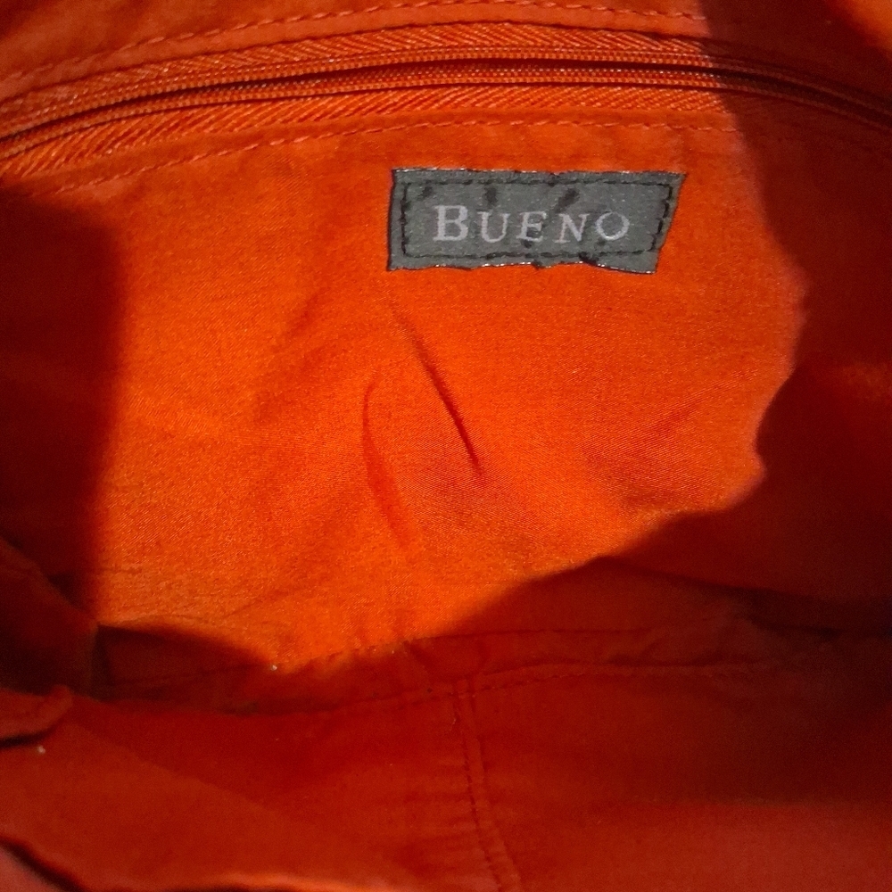 Bueno Red Leather Crossbody Bag - Picture 5 of 5